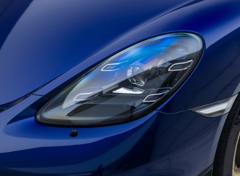 Porsche Cayman GT4 (718) 32