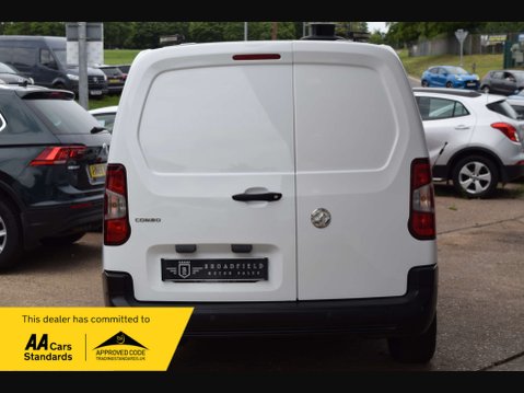 Vauxhall Combo 1.6 Combo 2300 Edition S/S 4