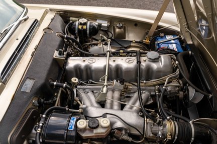 Mercedes-Benz SL 250 SL Pagoda RESTORED 21