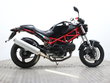 Ducati Monster M695