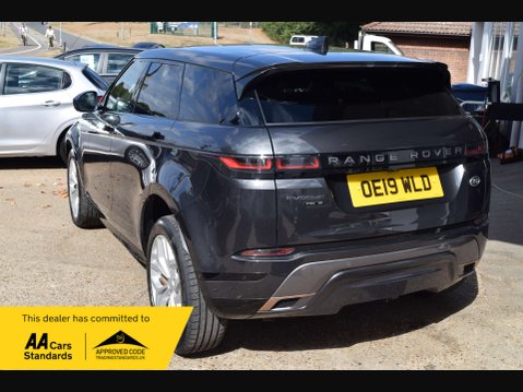 Land Rover Range Rover Evoque 2.0 Range Rover Evoque R-Dynamic SE D Auto 4WD 5dr 5
