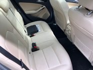 Mercedes-Benz GLA Class GLA220 CDI 4MATIC SE PREMIUM PLUS 70000m Pan Roof Beige Interior 25