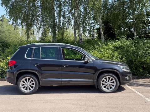Volkswagen Tiguan 2.0 TDI BlueMotion Tech SE SUV 5dr Diesel Manual 4WD Euro 5 (s/s) (140 ps) 10