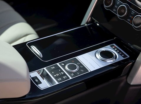 Land Rover Range Rover 4.4 SDV8 URBAN 21