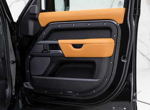 Land Rover Defender 110 X P400 20