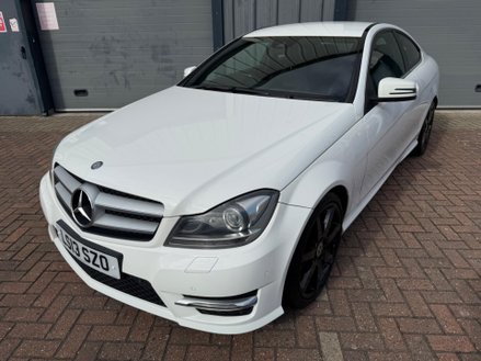 Mercedes-Benz C Class 2.1 C220 CDI BlueEfficiency AMG Sport G-Tronic+ Euro 5 (s/s) 2dr