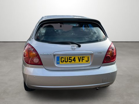 Nissan Almera 1.8 16v SXE 5dr 8