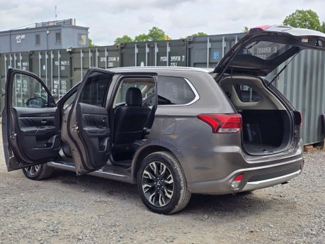 Mitsubishi Outlander 2.0h 12kWh GX4h SUV 5dr Petrol Plug-in Hybrid CVT 4WD Euro 6 (s/s) (200 ps) 7