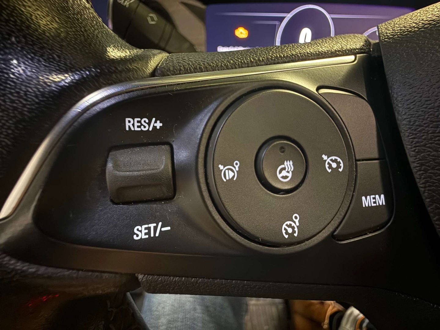2023 Vauxhall Mokka — image 18
