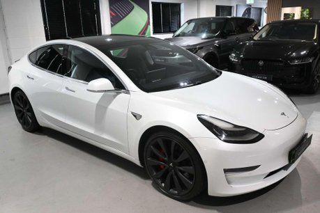 Tesla Model 3 PERFORMANCE AWD