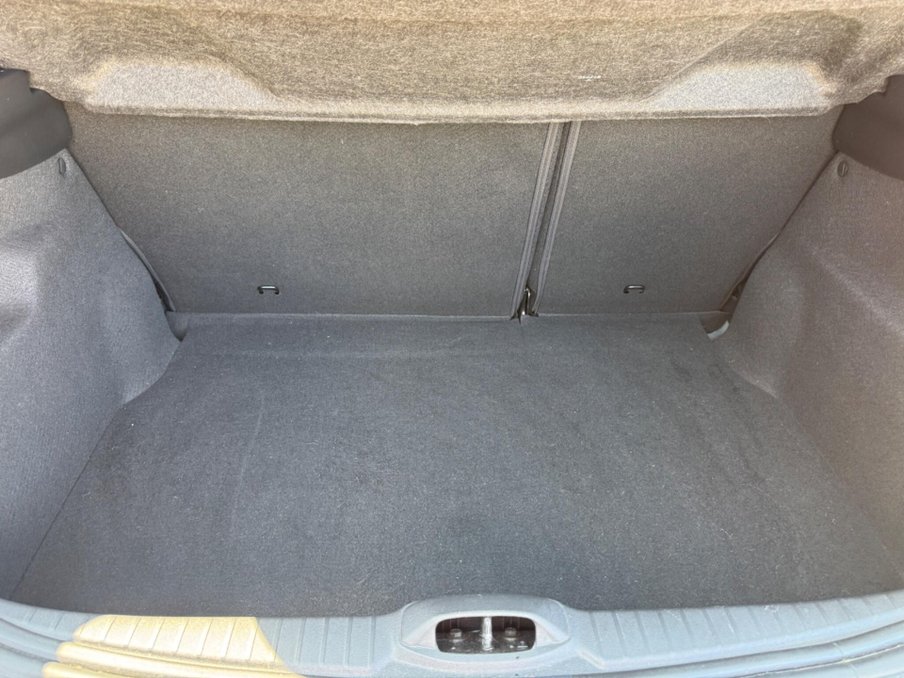 2018 Peugeot 208 — image 26