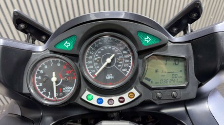 Yamaha FJR1300 2004 ONLY 36K SPARES OR REPAIR SPORTS TOURER PROJECT BIKE 18