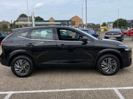 Nissan Qashqai 1.3 Qashqai Acenta Premium DiG-T MHEV 5dr 10