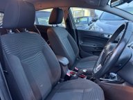 Ford Fiesta TITANIUM 9