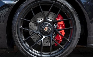 Porsche 911 (991.2) Targa 4 GTS 12