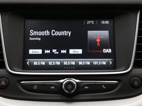 Vauxhall Grandland X 1.2 Turbo Design Line Euro 6 (s/s) 5dr 17