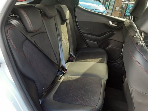 Ford Fiesta ST-LINE X 13