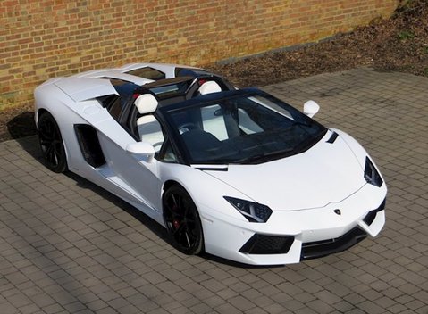 Lamborghini Aventador LP 700-4 Roadster 9