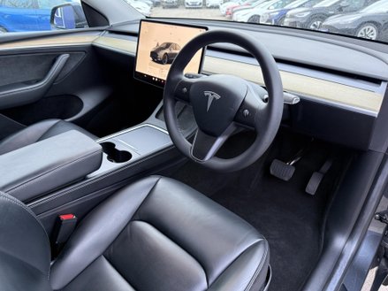 Tesla Model Y SUV 5dr Electric Auto RWD (346 ps)