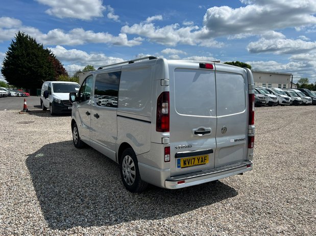 Vauxhall Vivaro SWB L1H1 Low Roof Sport 2900 EURO 6 NO VAT 8