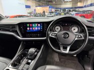 Volkswagen Touareg 3.0 TDI V6 R-Line SUV 5dr Diesel Tiptronic 4Motion Euro 6 (s/s) (286 ps) 2