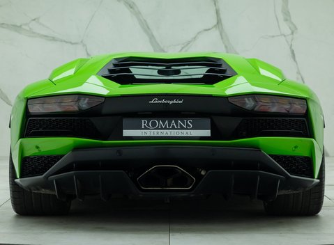 Lamborghini Aventador S LP 740-4 8