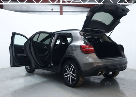 Mercedes-Benz GLA 1.6 GLA180 Urban Edition SUV 5dr Petrol 7G-DCT Euro 6 (s/s) (122 ps) 58