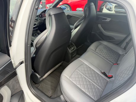 Audi A4 TFSI S4 QUATTRO 33