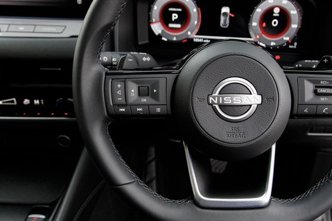 Nissan Qashqai DIG-T N-CONNECTA DCT MHEV 18