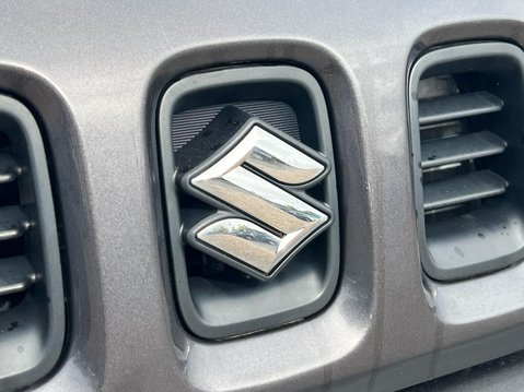 Suzuki Jimny SZ4 16