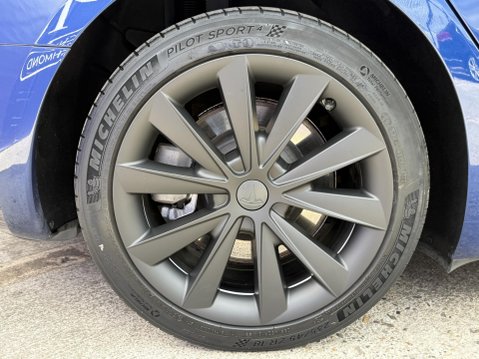 Tesla Model 3 (Dual Motor) Long Range Saloon 4dr Electric Auto 4WDE (346 ps) 15
