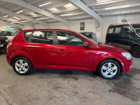 Kia Ceed 1.6 2 Auto Euro 4 5dr 7