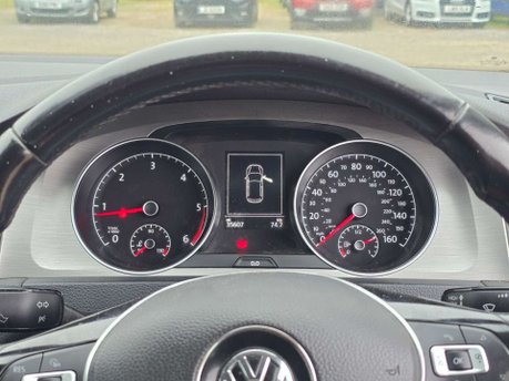 Volkswagen Golf 1.6 TDI BlueMotion Tech SE Hatchback 5dr Diesel DSG Euro 5 (s/s) (105 ps) 38