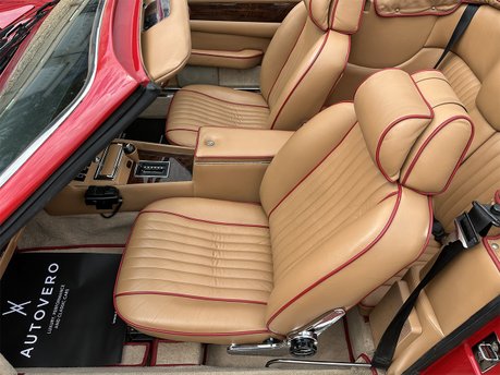 Aston Martin V8 VOLANTE 57