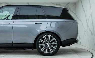 Land Rover Range Rover P550e Autobiography 31