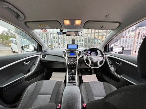 Hyundai i30 CRDI S BLUE DRIVE 27