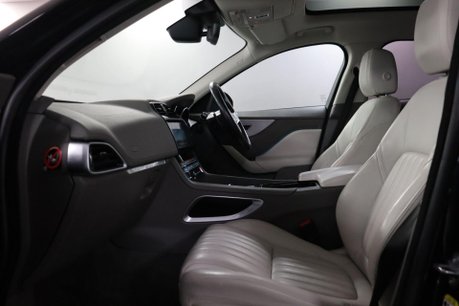 Jaguar F-Pace PORTFOLIO AWD 43