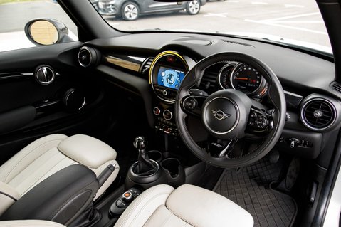 Mini Hatch COOPER S EXCLUSIVE 4