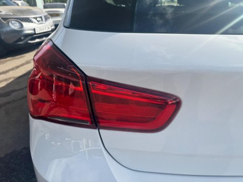 BMW 1 Series 1.5 118i Sport Euro 6 (s/s) 5dr 12