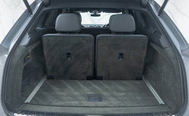 Bentley Bentayga V8 AZURE 45