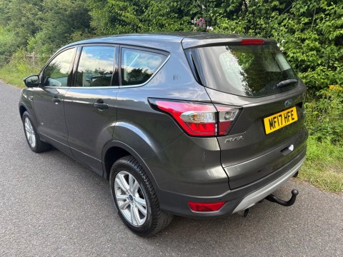 Ford Kuga ZETEC 12