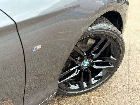 BMW 2 Series 2.0 220i M Sport Auto 2dr 8