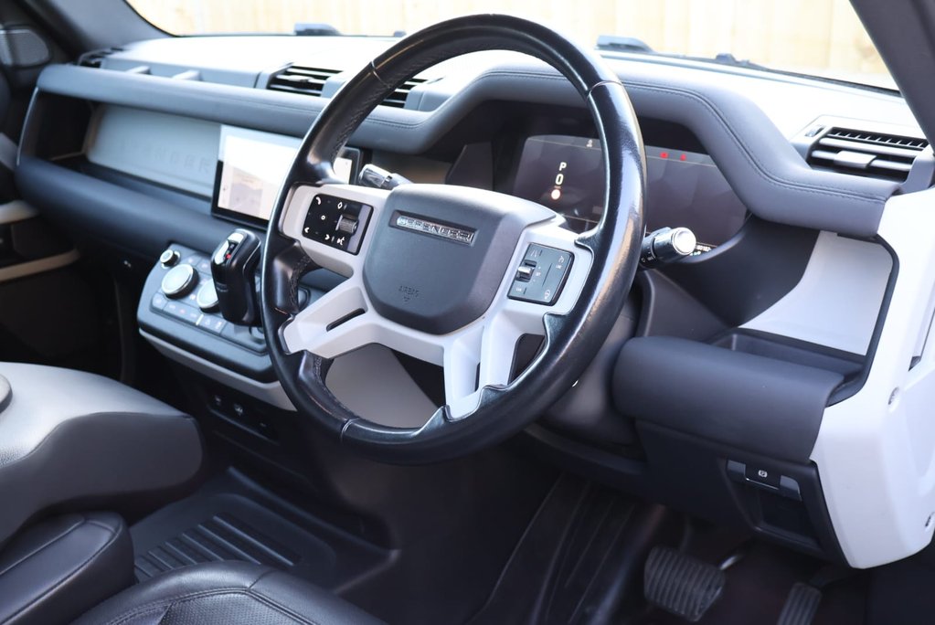 Land Rover Defender 110 HARD TOP SE MHEV with upgraded wheels £9500 REAR SEAT CONVERSION FITTED 18