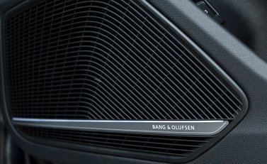 Audi RS4 Avant Carbon Black 24