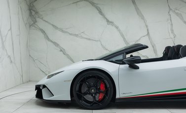 Lamborghini Huracan Spyder LP 640-4 PERFORMANTE 41