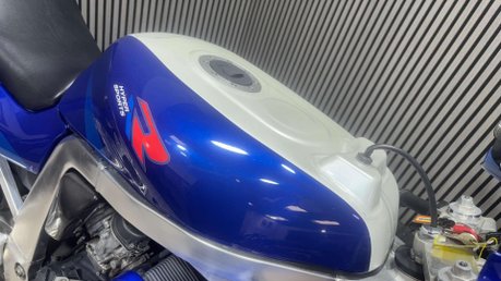 Suzuki GSXR GSXR750 1989 SLINGSHOT LIGHT RUNNING PROJECT CLASSIC SPORT BIKE 15