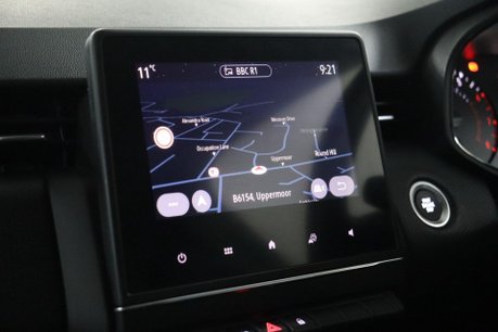 Renault Clio ICONIC TCE 38