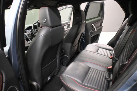 Land Rover Discovery Sport 1.5 Discovery Sport R-Dynamic SE PHEV Auto 4WD 5dr 14