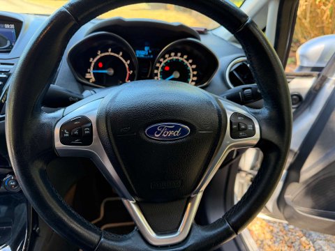 Ford Fiesta 1.0 Fiesta Titanium 5dr 16