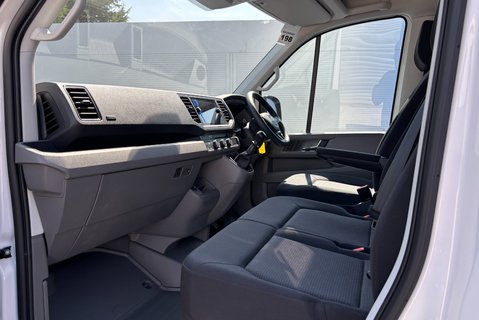 MAN TGE 3.160 Lwb Curtain Side Truck - Air Con / Cruise / 3.5t Towing 13
